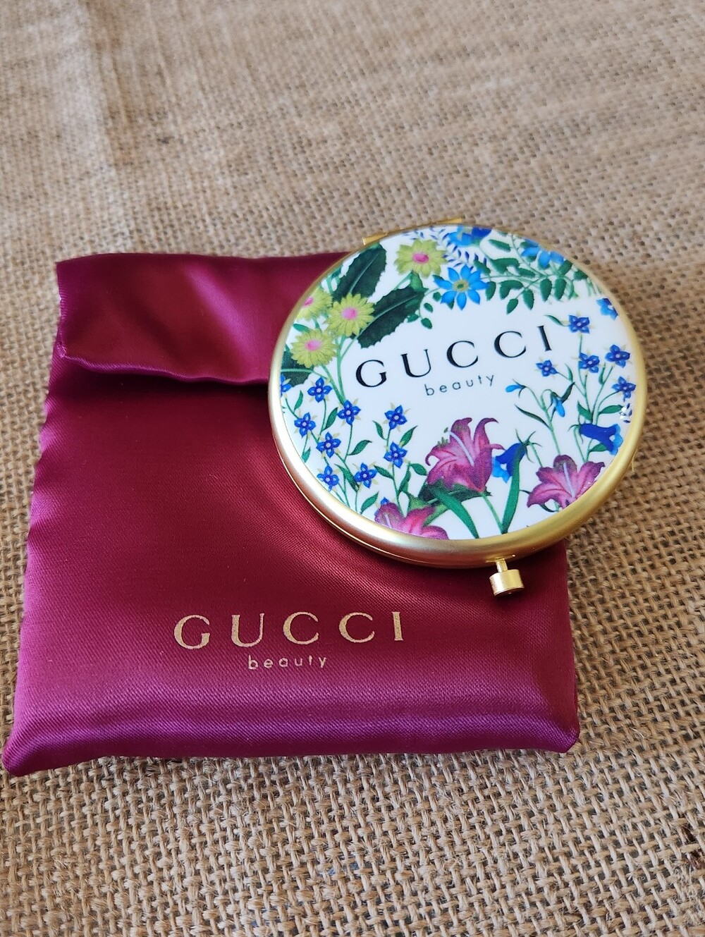 Gucci Mirror Beaute Items GWP beautiful Mirror Measures 2.5" Comes With Pouch